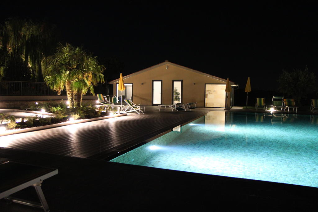 Agriturismo Verbena カスティリオーネ・デル・ラーゴ エクステリア 写真
